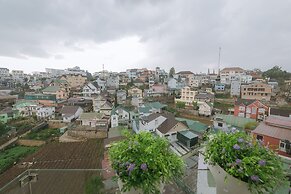 Ngan Pho Studio & Hotel