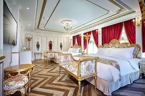 Sun Moon Lake Queen Castle Hotel