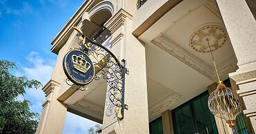 Sun Moon Lake Queen Castle Hotel