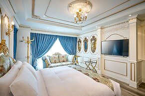 Sun Moon Lake Queen Castle Hotel