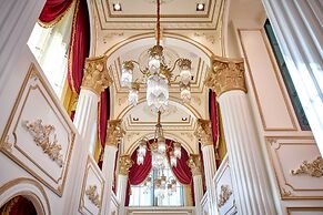 Sun Moon Lake Queen Castle Hotel