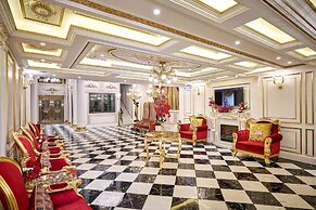 Sun Moon Lake Queen Castle Hotel