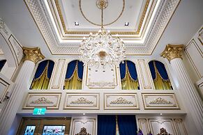 Sun Moon Lake Queen Castle Hotel