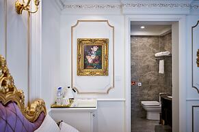 Sun Moon Lake Queen Castle Hotel