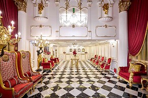 Sun Moon Lake Queen Castle Hotel