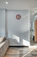 Grisverde Suites Hotel