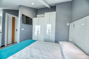 Grisverde Suites Hotel