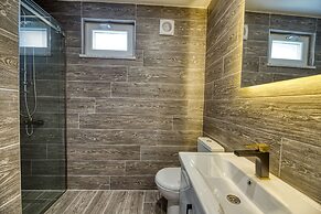 Grisverde Suites Hotel