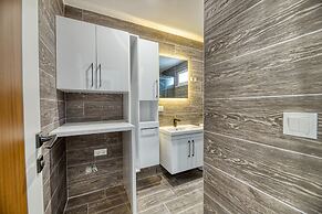 Grisverde Suites Hotel