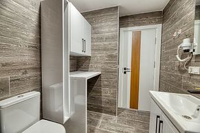 Grisverde Suites Hotel