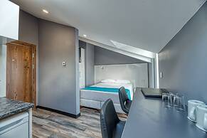 Grisverde Suites Hotel