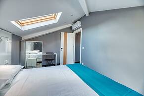 Grisverde Suites Hotel