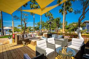 The Palms Boutique Resort Malaga - Adults Only