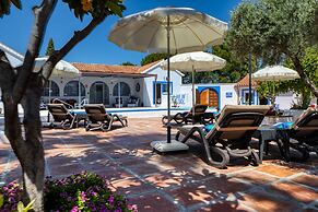 The Palms Boutique Resort Malaga - Adults Only