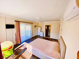 Rivaesta Butik Hotel - Adults Only