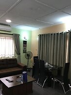 Gees Shortlets Apartments