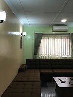 Gees Shortlets Apartments