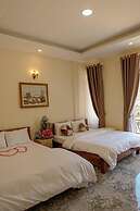 Huong Anh Luxury Hotel Dalat