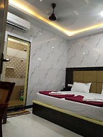 Hotel Vel Residency