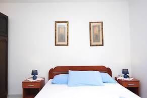 Apartments & Rooms Vanja