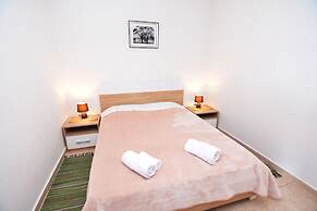 Apartments & Rooms Vanja