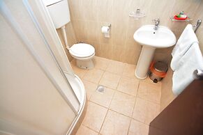 Apartments & Rooms Vanja