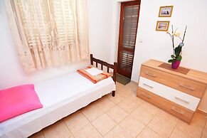 Apartments & Rooms Vanja