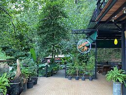 Nua Tone Resort & Cafe