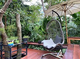 Nua Tone Resort & Cafe