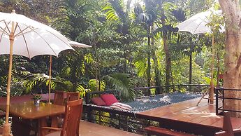 Nua Tone Resort & Cafe