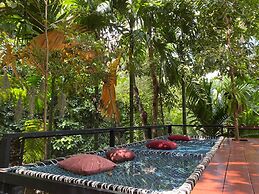 Nua Tone Resort & Cafe