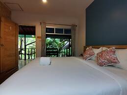 Nua Tone Resort & Cafe