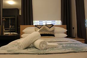 El Patio Retreat at Combate