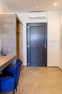 George & Joanna Suites