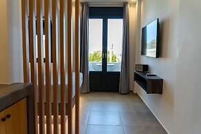 George & Joanna Suites