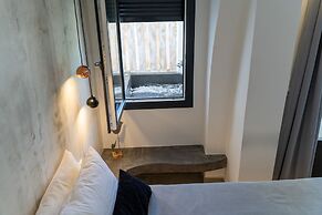 George & Joanna Suites