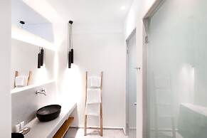 George & Joanna Suites