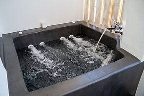 George & Joanna Suites