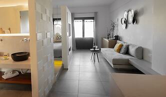 George & Joanna Suites