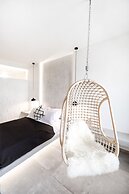 George & Joanna Suites