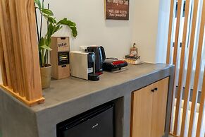 George & Joanna Suites