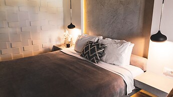 George & Joanna Suites