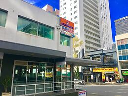 Metro Adventurer Backpackers