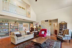 Casa Azul Cd 28920 3 Bedroom Home by RedAwning