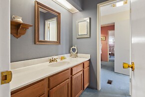 Casa Azul Cd 28920 3 Bedroom Home by RedAwning