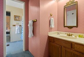 Casa Azul Cd 28920 3 Bedroom Home by RedAwning