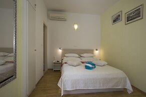 Central Old Town Rooms