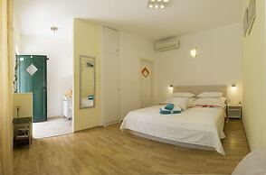 Central Old Town Rooms