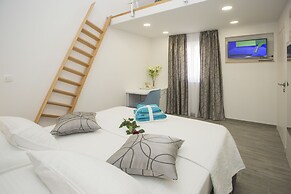 Central Old Town Rooms