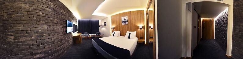 Monarch Hotel Amman